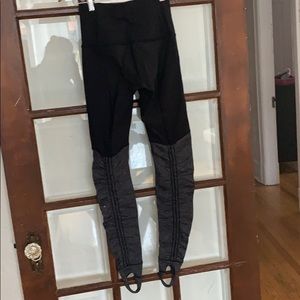 Lululemon Size 6 Leggings grey & Black with loops